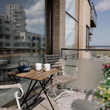 Apartamento On The Beach, Close To Centre & Airport
