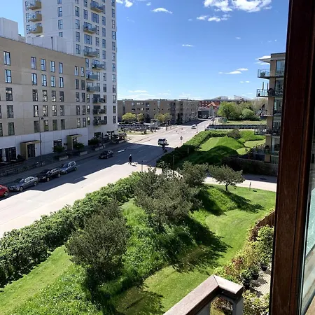 On The Beach, Close To Centre & Airport Appartamento